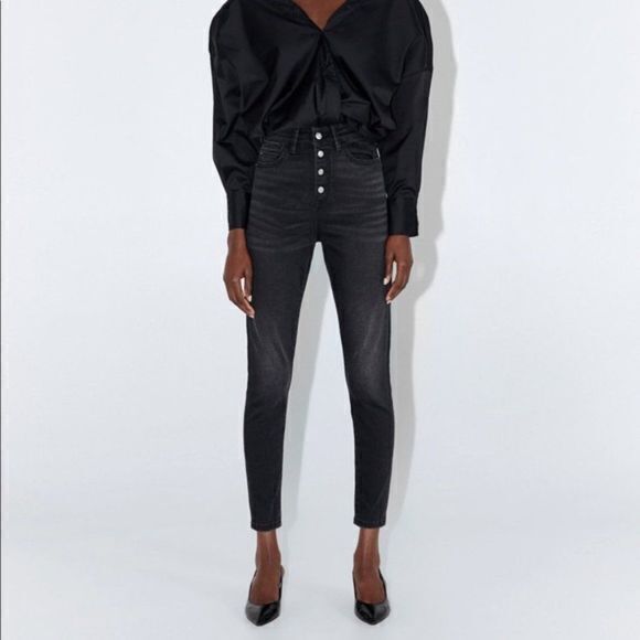 ZARA High Waist Button Fly Ankle Cropped Jeans Black Womens Size 2 Denim - Picture 1 of 9